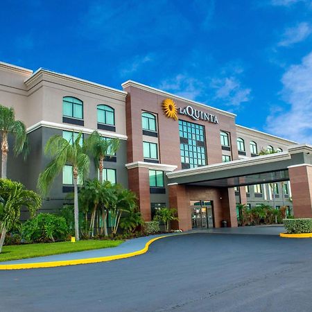 Готель La Quinta By Wyndham Clearwater South Екстер'єр фото