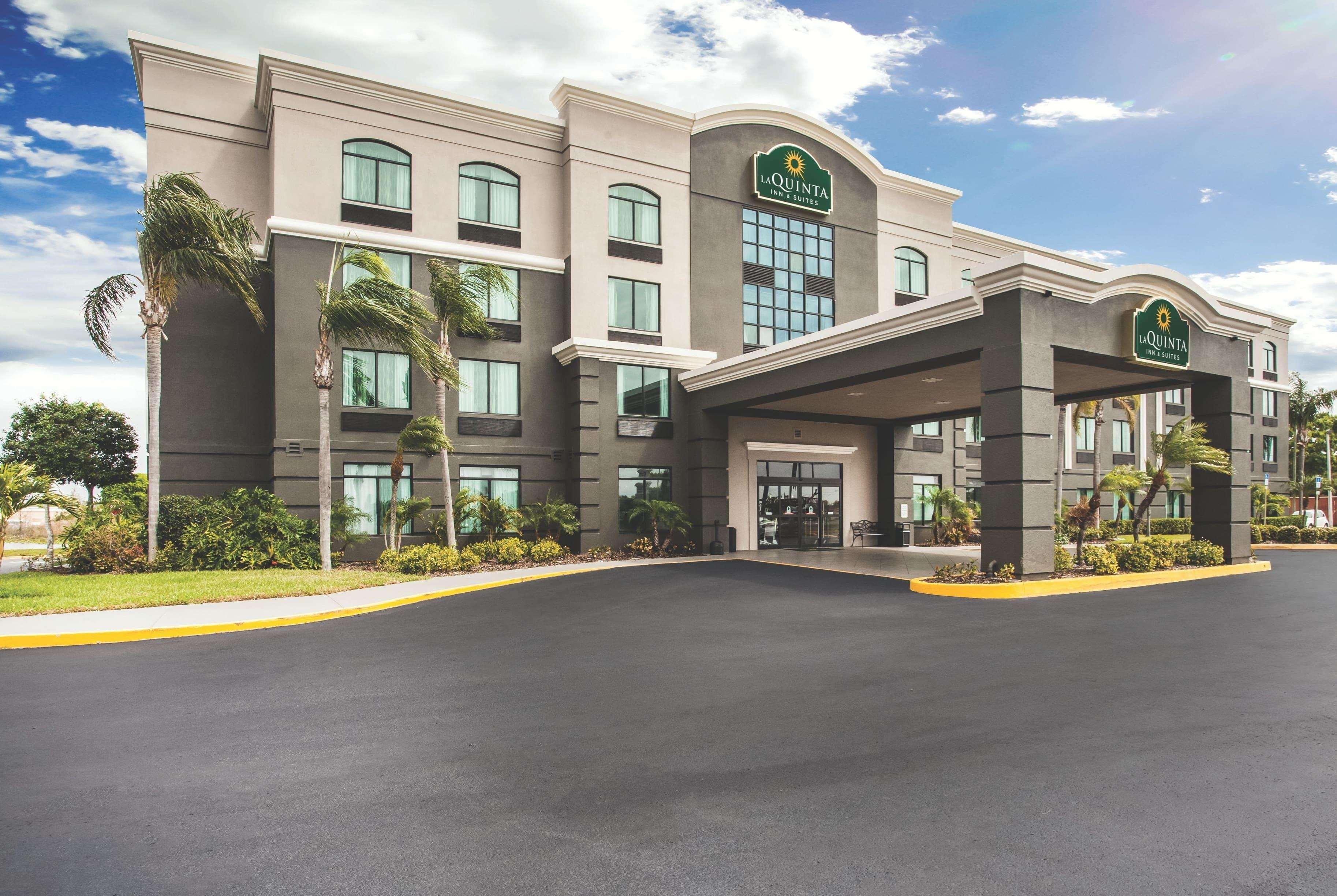 Готель La Quinta By Wyndham Clearwater South Екстер'єр фото